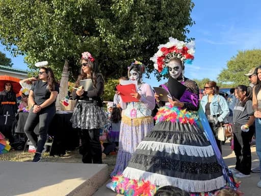 Catrina parade participants